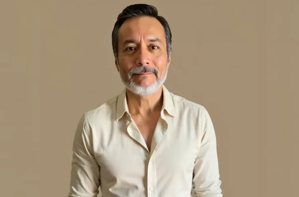 Clic Muñoz sonriendo